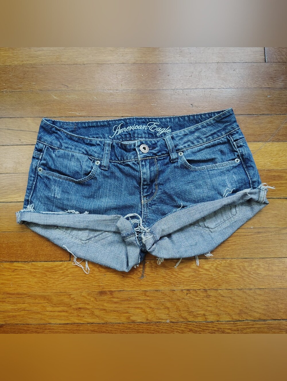 SOLD American Eagle Micro Mini Jean Denim Shorts Low Rise Y2K Style Sz 6 / 28"